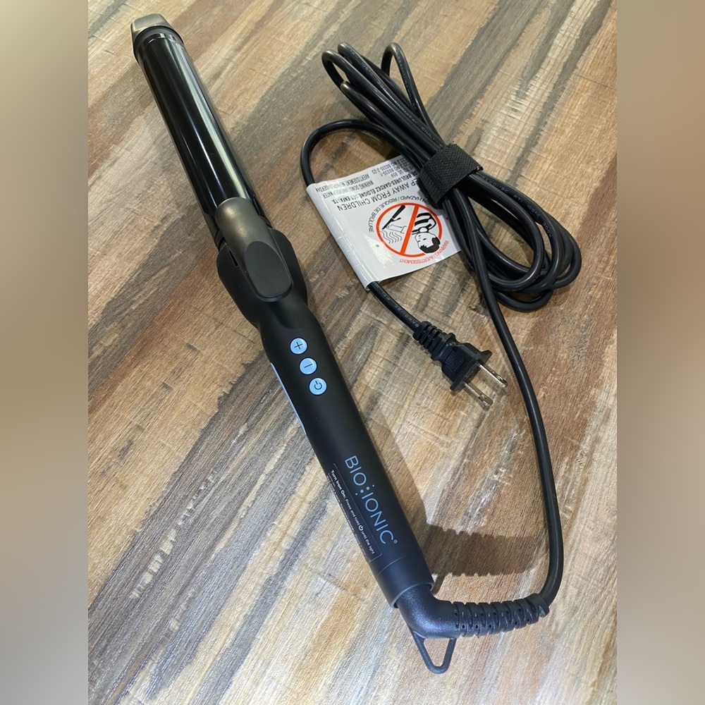 Bio Ionic Long Barrel 1.25-Inch NanoIonic™ MX Curling Iron (NWOB)